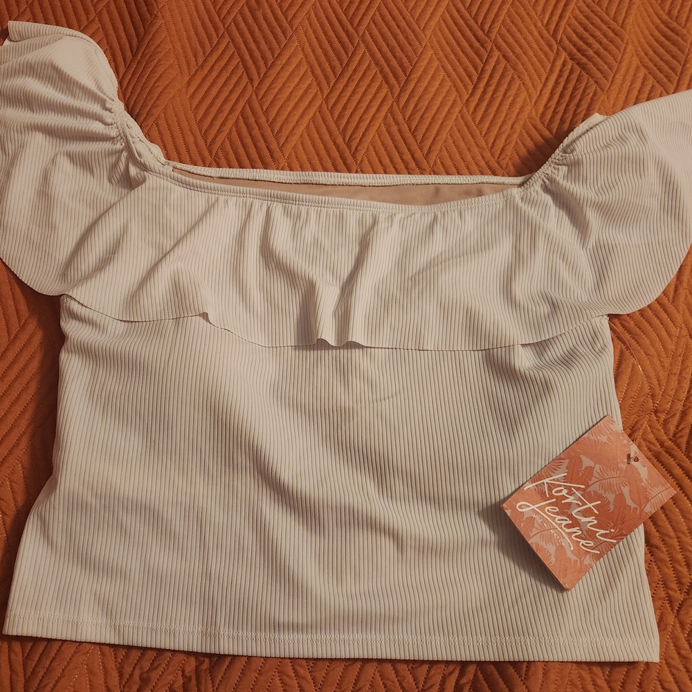 NWT Kortni Jeane White Ruffle Around Off-Shoulder Top 2XL - Picture 2 of 4